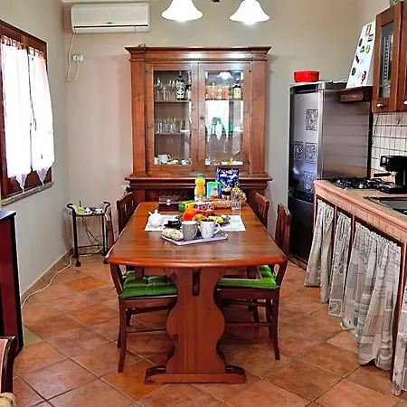 Mi Casa Es Tu Casa 79 B&B