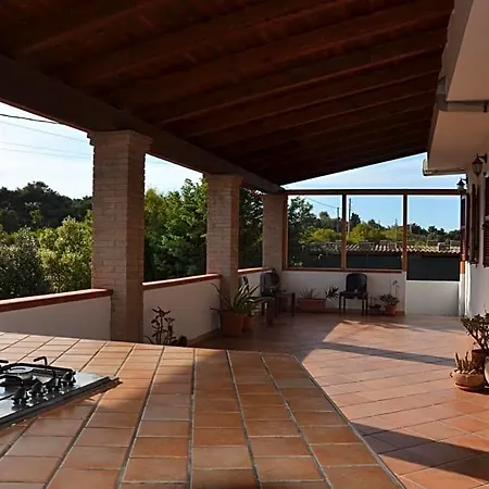 Mi Casa Es Tu Casa 79 3*