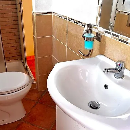 Mi Casa Es Tu Casa 79 B&B 3*