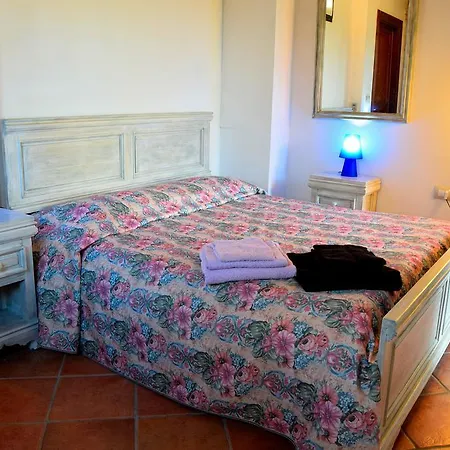 Mi Casa Es Tu Casa 79 Bed and breakfast Portoscuso