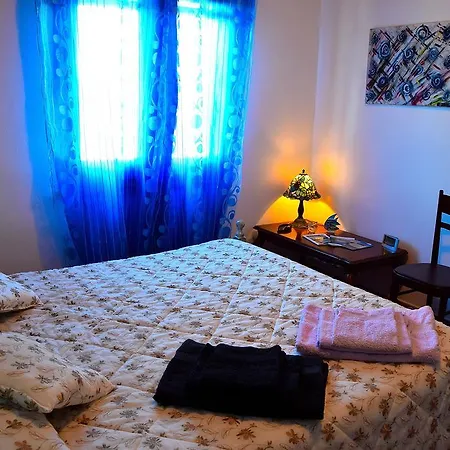 Mi Casa Es Tu Casa 79 3*