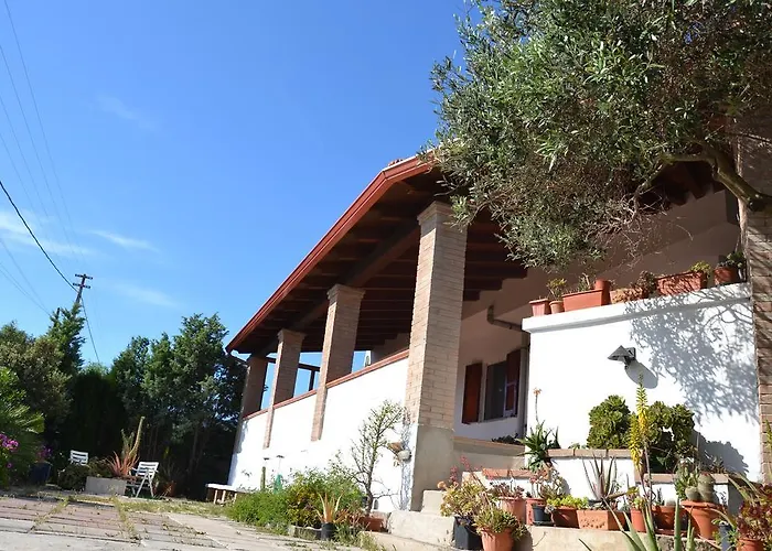 Mi Casa Es Tu Casa 79 3*